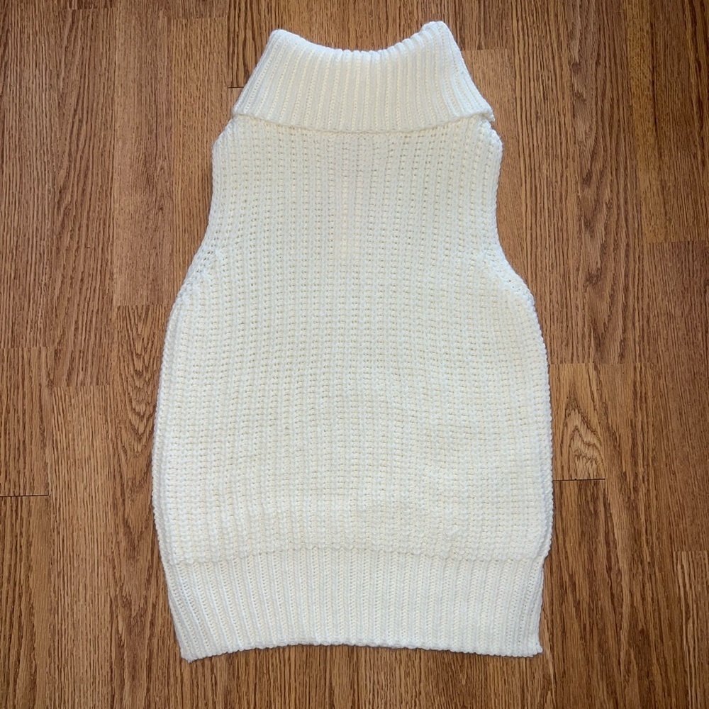 Turtleneck Sweater Vest